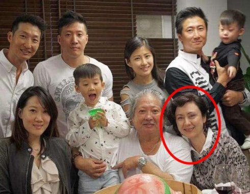 親戚是明星,光環交織下的微妙紐帶