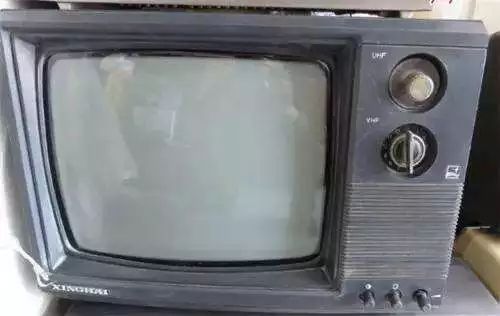 世界上第一臺電視機的誕生及其觀點論述