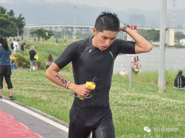 最新緊身衣,時尚風(fēng)潮的演變與獨特地位