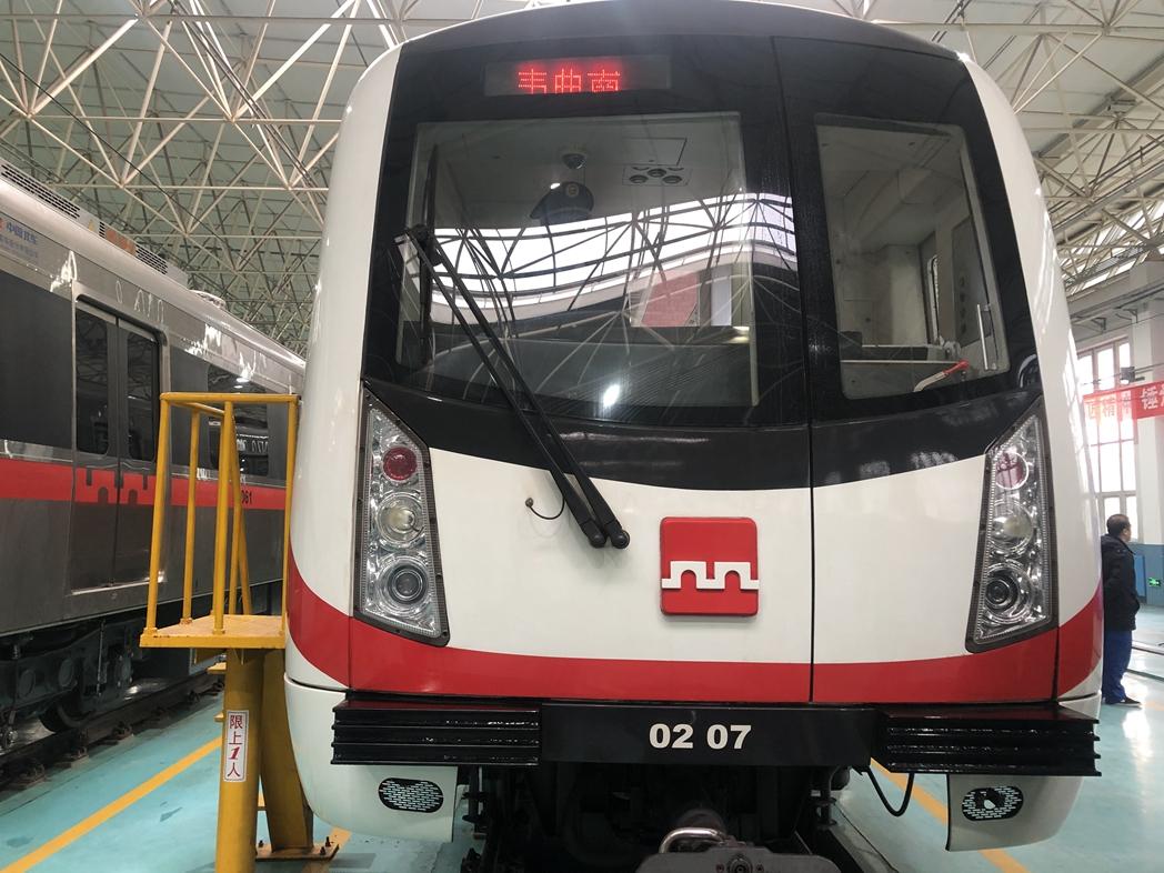 消防動漫人物,高科技守護(hù)者,點(diǎn)亮安全之光之光榮使命的守護(hù)者。